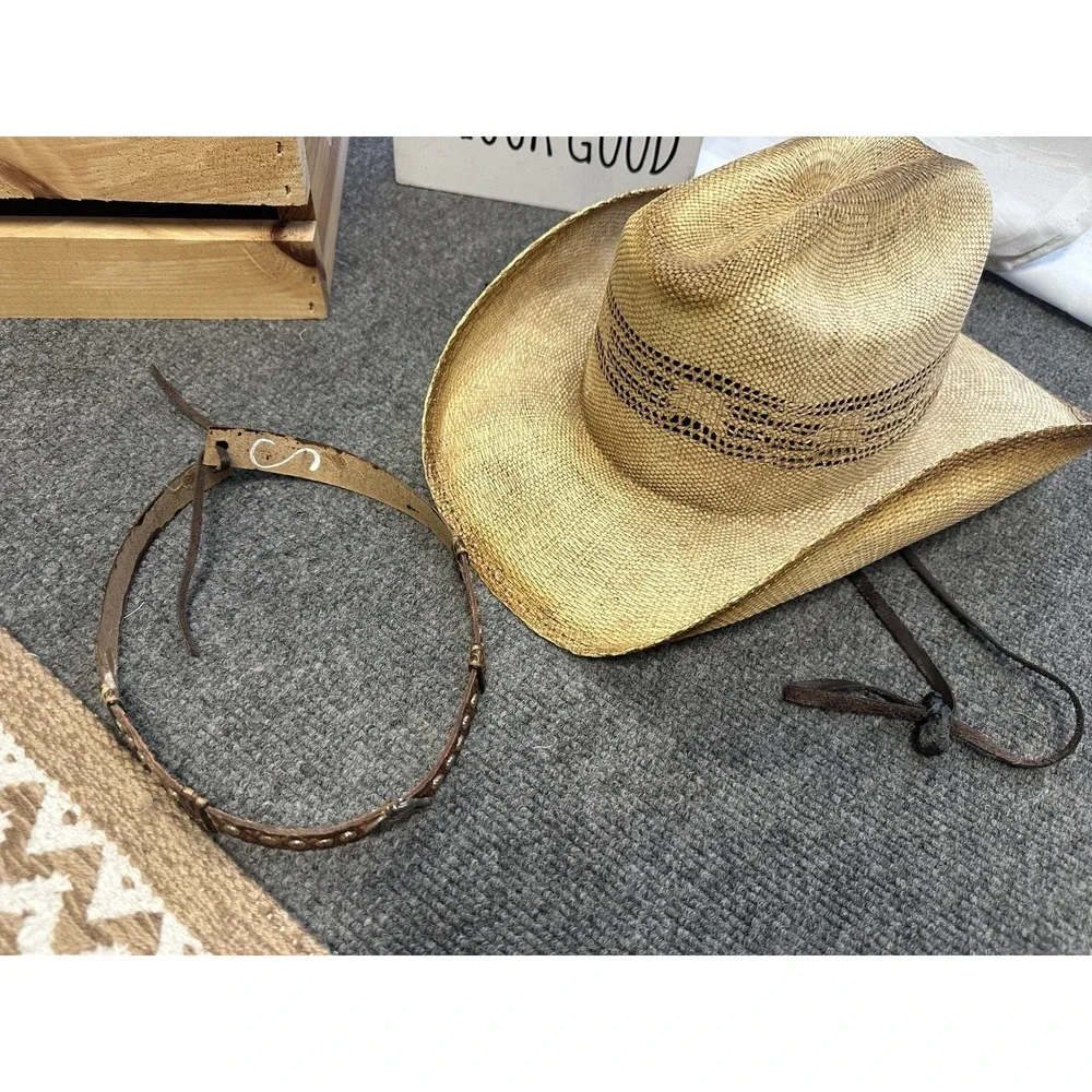 Bullhide straw cowboy